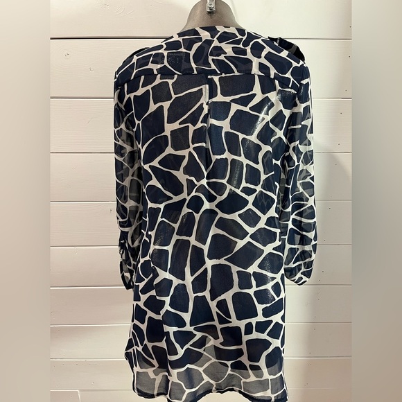 💙 LA FÉE MARABOUTÉE • Abstract print flowy blouse • Size 40 - Picture 8 of 10